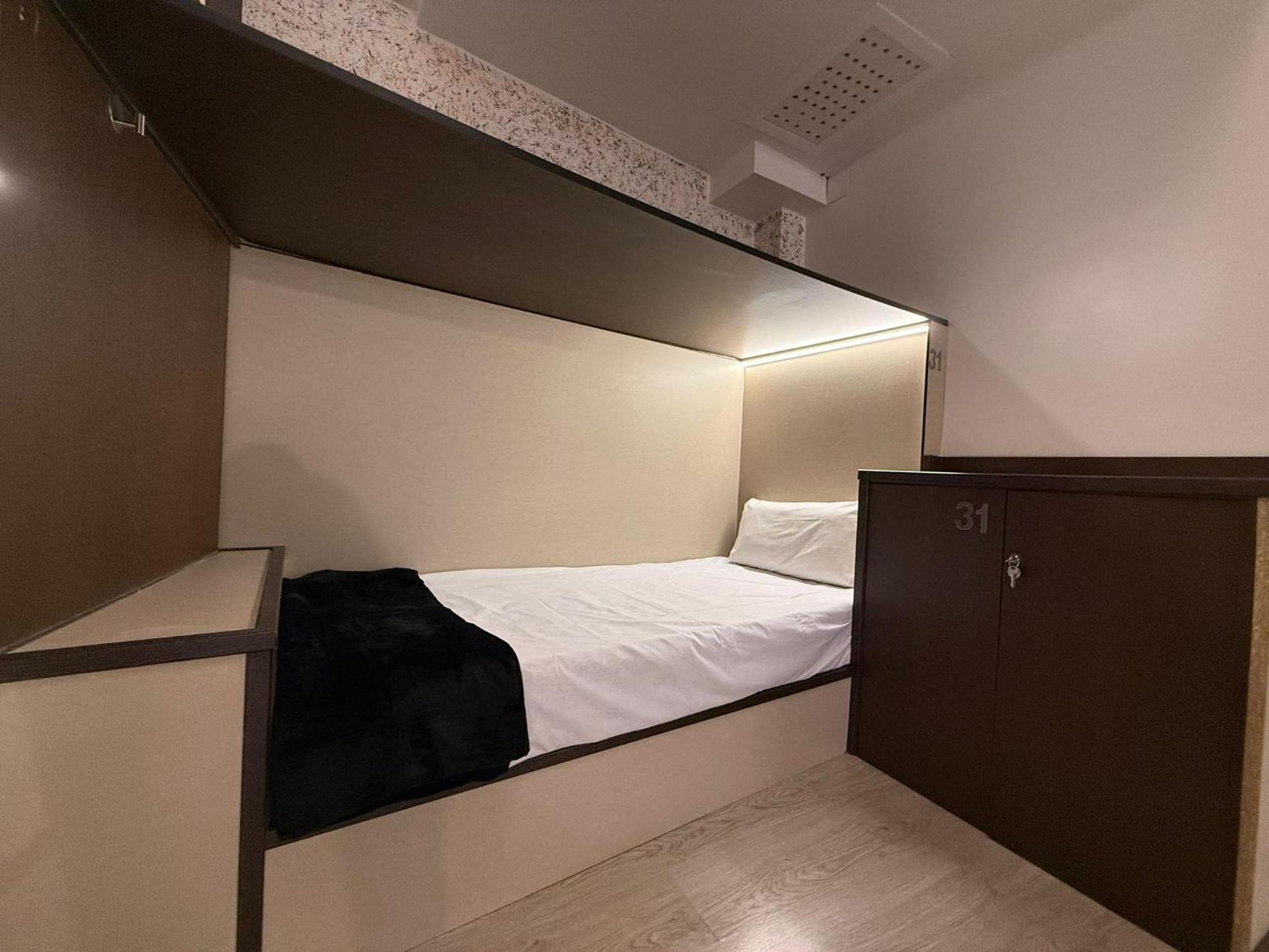 Hostel Tkh-Rooms Mate Madrid Exterior photo