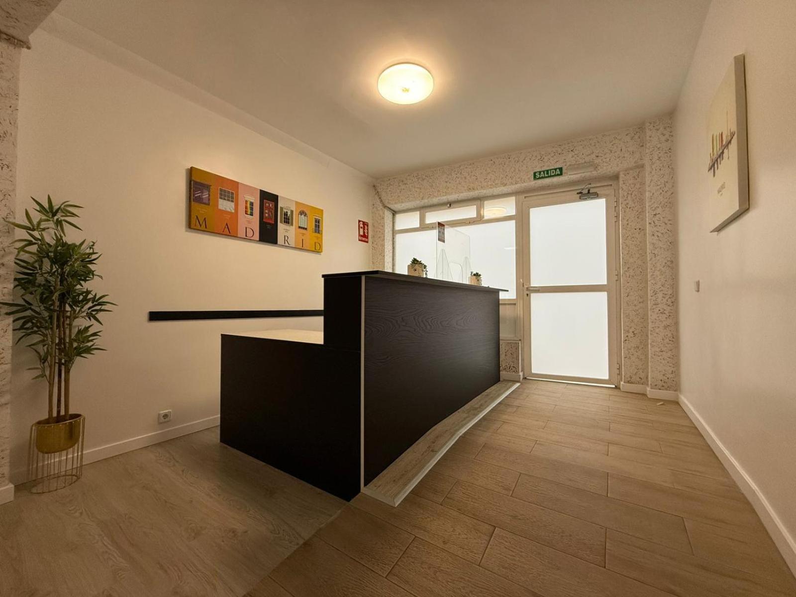 Hostel Tkh-Rooms Mate Madrid Exterior photo